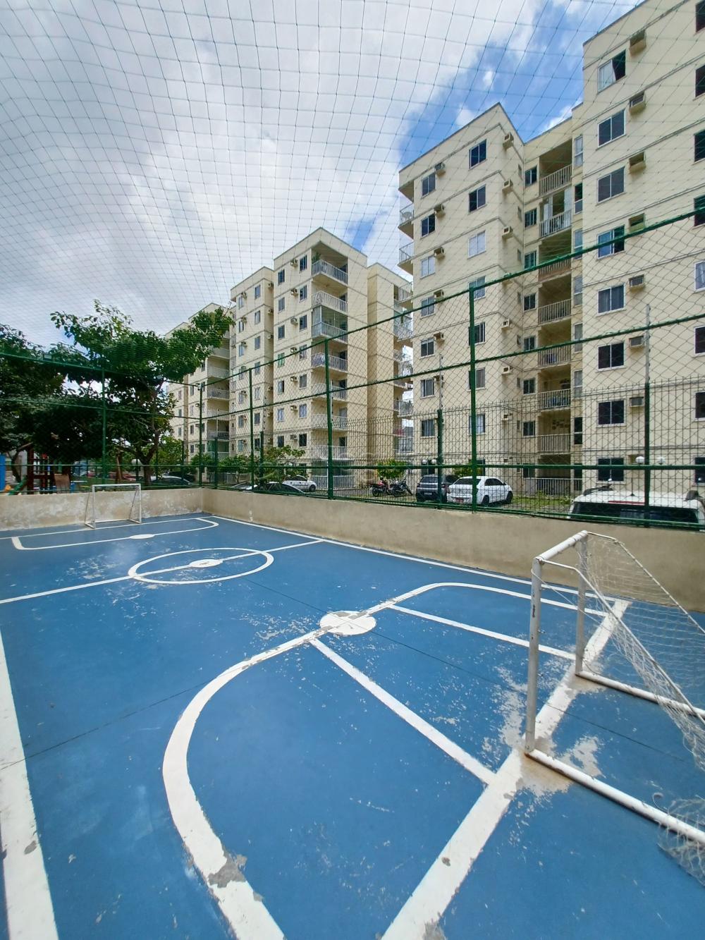 Confira este excelente apartamento para aluguel no Edifício Aurora Porto Arthur, localizado no Bloco C, na cidade de Paulista, Pernambuco!

Situado no 1º andar (apartamento 10), este imóvel oferece um espaço confortável e funcional, totalmente mobiliado. Ele conta com sala para dois ambientes, ideal para criar seu espaço de estar e jantar. Dispõe de dois dormitórios, um banheiro social e área de serviço. Para sua comodidade, o apartamento inclui uma vaga de garagem descoberta.

O condomínio oferece ótimas áreas comuns e segurança, com portaria 24h, bicicletário, gás encanado, gerador de energia e portão eletrônico. Você também poderá desfrutar de salão de festas, salão de jogos, piscina e quadra de futebol para lazer e diversão.

Não perca essa oportunidade de morar em um condomínio com lazer completo em Paulista!

Que tal agendar uma visita para conhecer o apartamento?