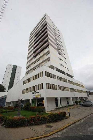 Sala comercial com excelente localização na Av. Caxangá. 

O imóvel possui 27,21m² de área privativa, ampla sala, banheiro social e uma vaga de garagem coberta. 

O condomínio dispõe de recepção, portão eletrônico e gerador de energia. 

Agende sua visita!
