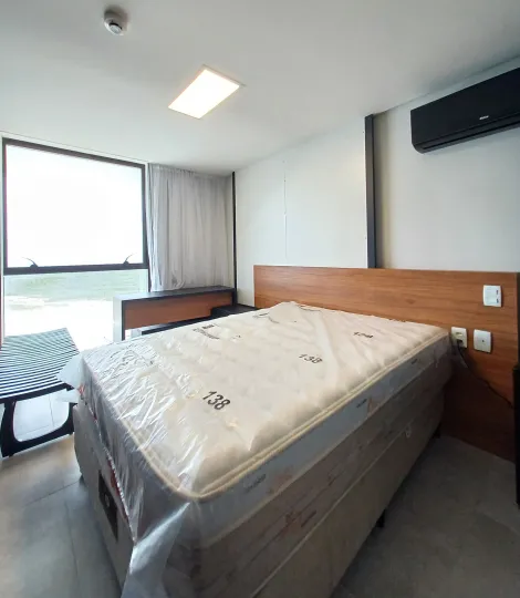 Excelente apartamento mobiliado localizado em barra de jangada com 35,00m².

O imóvel possui sala, 1 quarto, 1 wc social, cozinha e 1 vaga de garagem rotativa.

O edifício dispõe de piscina, academia, sauna, lobby bar, lavanderia e serviço de camareira.

Agende sua visita!
