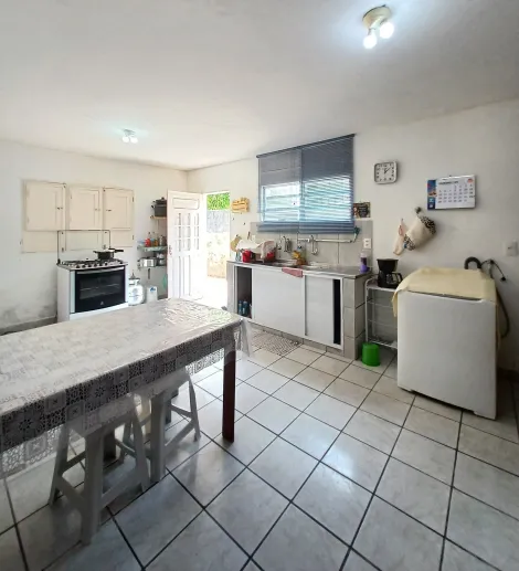 Oportunidade Imperdível: Linda Casa à Venda em Tamandaré!

Descubra o conforto e a tranquilidade de viver em uma ampla residência, perfeita para sua família. Esta charmosa casa oferece:

Terraço com vista para momentos de lazer e relaxamento;
Sala Espaçosa para dois ambientes, ideal para receber amigos e familiares;
4 Quartos, sendo 2 Suítes exclusivas para seu conforto;
Banheiro Social, Cozinha ampla, Área de Serviço bem planejada
Vaga para 8 Carros, proporcionando comodidade e segurança; Depósito
Piscina para se refrescar e aproveitar o clima de Tamandaré.


Não perca essa chance única de viver em um dos lugares mais desejados da região!

Agende sua visita agora mesmo e venha conhecer o seu novo lar!