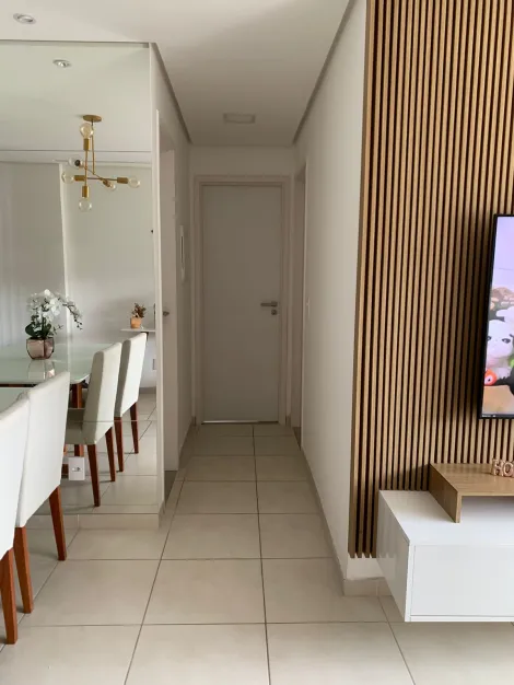 Excelente apartamento localizado no bairro de Santo Amaro, com 57,07m² de área útil.

O imóvel possui sala para dois ambientes, dois quartos sendo um suíte, wc social, cozinha, área de serviço e uma vaga de garagem coberta.

O edifício dispõe de salão de festas, salão de jogos, sauna, quadra poliesportiva, playground, piscina adulto e infantil, academia, espaço gourmet, espaço kids, churrasqueira, gás encanado, gerador, câmeras de segurança, portão eletrônico e portaria 24hs.

Agende sua visita!
