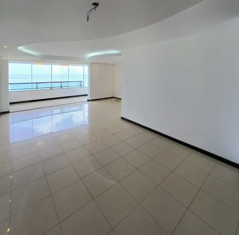 Excelente apartamento a venda na beira mar de Candeias!

O imóvel possui  159m² de área privativa, sala para0 03 ambientes com varanda integrada, 03 suítes, lavabo, cozinha, área de serviço, quarto e banheiro de serviço, 03 vagas de garagem cobertas.

O condomínio dispõe portaria 24 horas, portão eletrônico, gás encanado, gerador, churrasqueira, piscina, playground, quadra poliesportiva, salão de festa, sauna.

Agende agora sua visita!