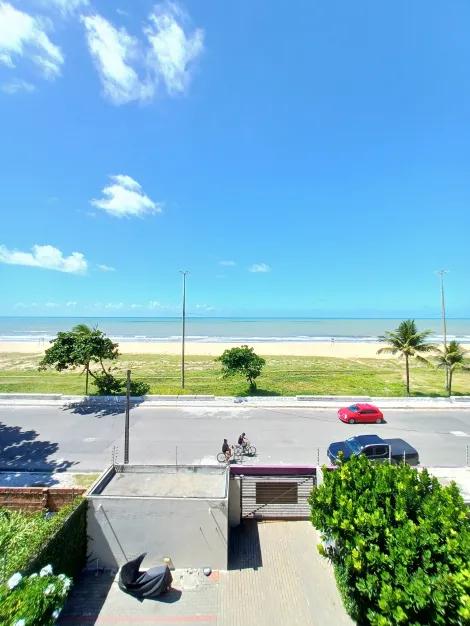 Apartamento com 47,00m² de área útil em Piedade.

O apartamento possui varanda, sala para dois ambientes, dois quartos sendo um suíte, cozinha, um banheiro social, área de serviço e uma vaga de garagem descoberta.

Empreendimento conta com piscina, supermercado smart, lavanderia, portão eletrônico e portaria.

Agende sua visita!