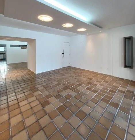 Excelente apartamento em Boa Viagem!

Imóvel dispõe de varanda, sala para dois ambientes, quatro quartos sendo uma suíte, banheiro social, cozinha, área de serviço, dependência completa de empregada e duas vagas de garagens.

O imóvel está situado numa das melhores áreas da praia de Boa viagem, bastante ventilado e em localização estratégica.

Agende sua visita!