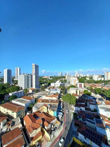 Viva a experiência Smart Living! Este elegante apartamento, localizado no moderno edifício Haus Smart Living, oferece um conceito de vida inteligente e prático. Com 34m² de área, este apartamento é perfeito para quem busca conforto e praticidade em um só lugar.

Conta com acesso a piscina, churrasqueira, bicicletário, fitness e área fitness. Possui localização privilegiada, situado no coração do Bairro da Boa Vista, próximo ao pólo médico, Consulado Americano e empresarial da Ilha do Leite. É ideal para morar e desfrutar da comodidade de um apartamento completo.

Entre em contato conosco para saber mais e agendar uma visita!