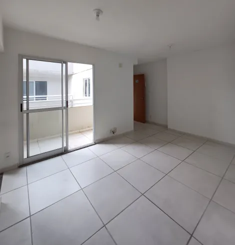 Apartamento com excelente localização no Centro de Paulista, próximo a UPA e ao SENAC de Paulista.

O imóvel possui 52,64m², varanda, sala para dois ambientes, dois quartos sendo 1 suíte, wc social, cozinha, área de serviço e uma vaga de garagem.

O cond. dispõe de área de lazer com churrasqueira, piscina, playground, quadra poliesportiva, salão de festas, câmeras de segurança, gás encanado, portão eletrônico, portaria 24h.