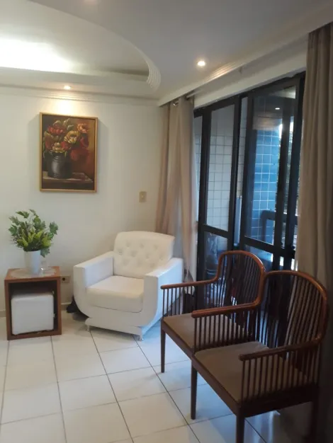 Apartamento com uma excelente localização em Boa Viagem!

Imóvel possui 73,00M², sala para dois ambientes, dois quartos sendo um suíte, dois banheiros, cozinha, área e banheiro de serviço, e uma vaga de garagem.

Empreendimento possui piscina adulto, gás encanado e portaria.

Agende já sua visita!