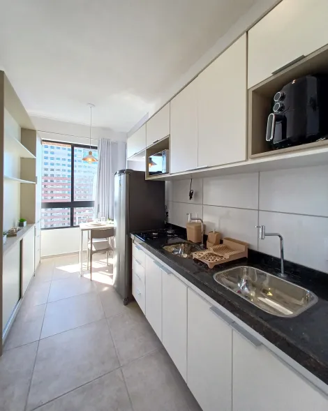 Apartamento localizado no bairro da Boa Vista, com 25,00m² de área útil.

O imóvel possui um quarto, banheiro social e cozinha.

O Edifício possui piscina, espaço fitness, espaço gourmet, coworking, espaço pet, salão de festas, gás encanado e portão eletrônico.

Agende sua visita!!!