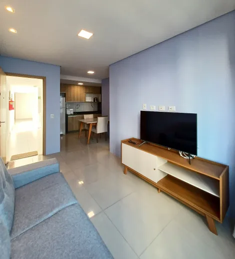 Confira este aconchegante apartamento mobiliado no Edifício Studio One Classic, perfeito para quem busca praticidade e conforto sem se preocupar com a mudança!

Localizado no 4º andar, este imóvel conta com sala para dois ambientes, ideal para criar seu espaço de estar e jantar. Possui um quarto, um banheiro social, cozinha com gás encanado e área de serviço. Para sua comodidade, o apartamento dispõe de uma vaga de garagem coberta.

O condomínio oferece ótimas áreas comuns para seu lazer e segurança: piscina, churrasqueira, câmeras de segurança e portão eletrônico.

Não perca essa oportunidade! Agende sua visita.